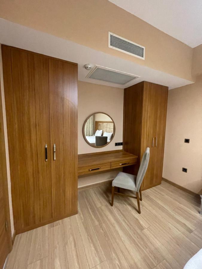 Classes Hotel Airport Istanbul Exteriör bild